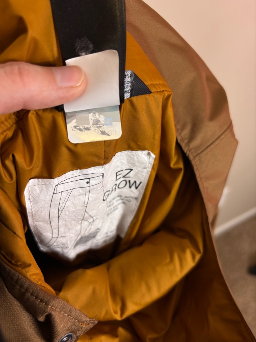 The North Face Kids Tan Bib Snow Overalls with Black Straps Youth Large - Picture 14 of 14